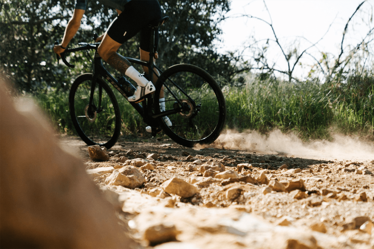 ヒルクライムに特化しながらも、優れた振動吸収性で疲れにくい(C)Trek Japan