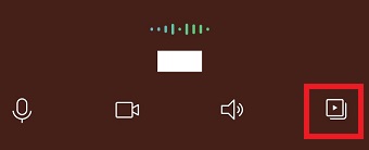 ビデオ通話にし右側にある「▶」のマークをタップ