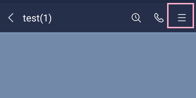 グループのトークルームのメニューボタンをタップ