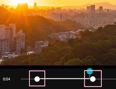 ウィンドウ下部にある丸い「ノブ」をドラッグして切り取りたい部分を選択