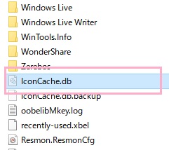 「IconCache.db」を選択しShiftキーを押しながらDeleteキーを押す