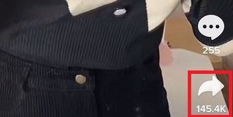 矢印のマークをタップ