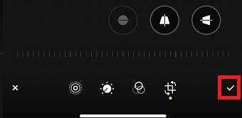 チェックのマークをタップ
