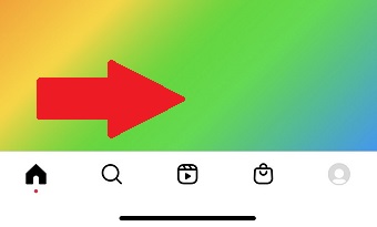 左から右にスワイプ