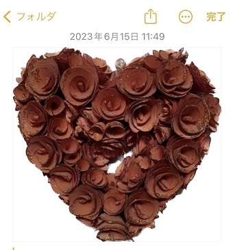 切り抜いた写真を貼り付けることができた