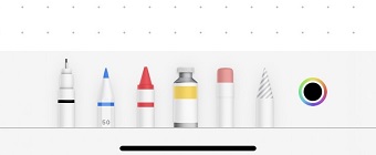 使いたいペンの種類や色を選択して画面を指でなぞろう