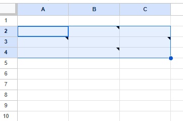 A2セルからC4セルまでの範囲を選択