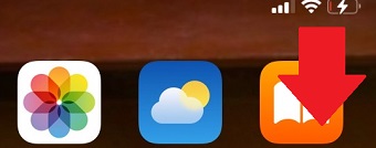 バッテリーのマークがあるところから下にスワイプし、コントロールセンターを開く