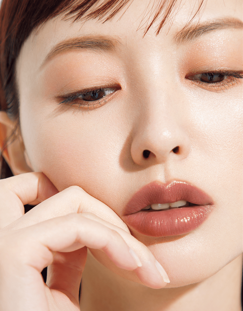 ルージュ ココ112 パリ プルミエ／シャネル、モデル／鈴木えみ