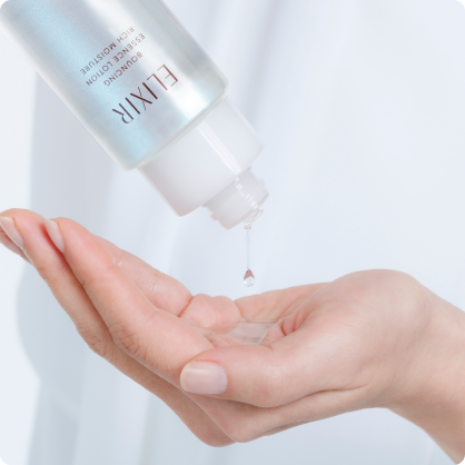 スーッと浸透※3してベタつかない！髪ペタも気にならず、ありがたい