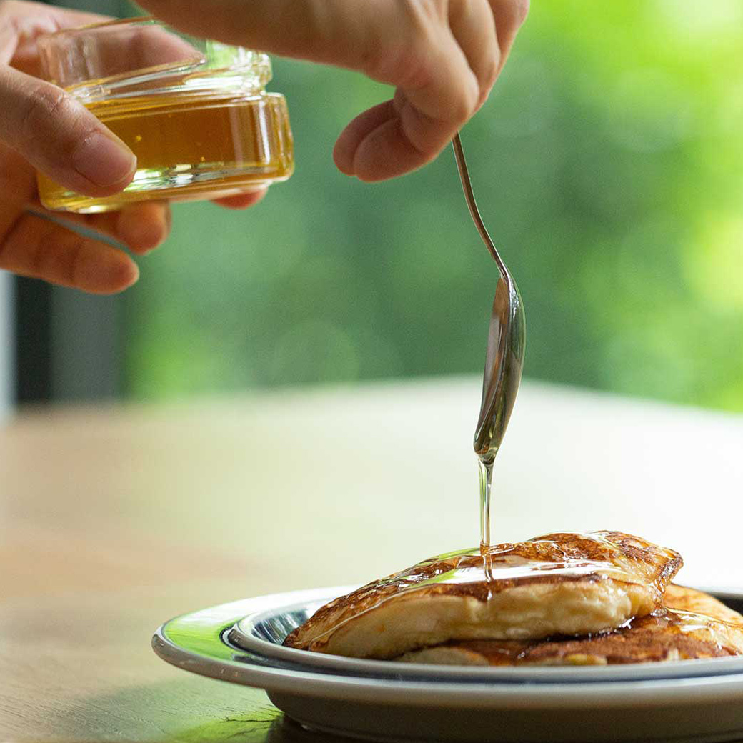 EIGHT CROWNSより 国産 非加熱 生はちみつ ACACIA (110g)をプレゼント！