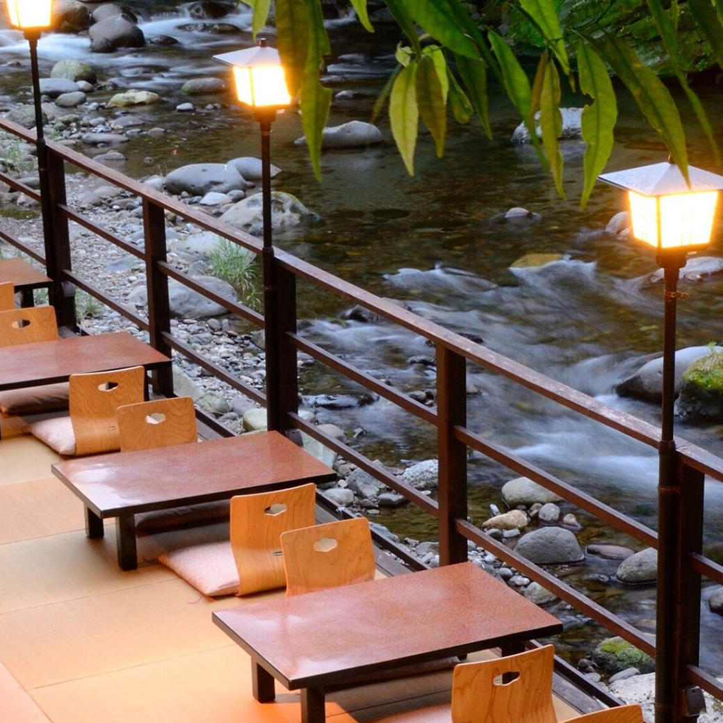 水のみち 風のみち 湯ヶ島たつたより 露天風呂付き客室「川の音」 1泊2食付きペア宿泊券 をプレゼント！