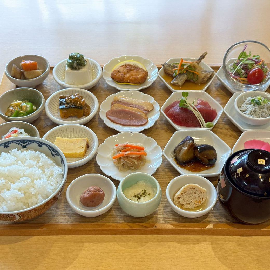 鎌倉海鮮 碧海 umi 若宮大路より 【若宮大路御膳】ペアお食事券 をプレゼント！