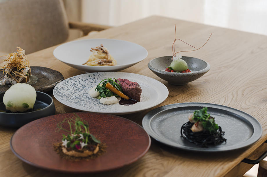 つなぎ温泉ホテル 四季彩1泊2食付きペア宿泊券