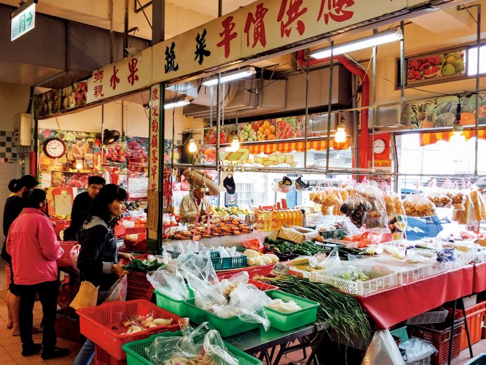 占地四分之一個市場的蔬果店