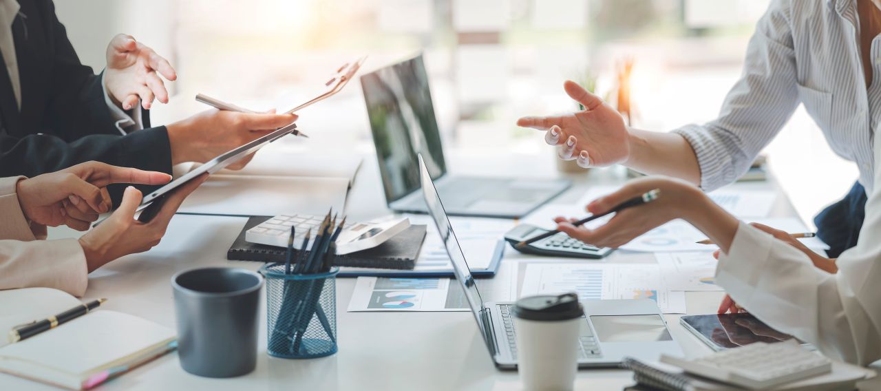 【コンサルティング・人材派遣】全4000社の求人から、オススメの求人を紹介!