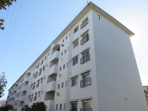 ガーデン山住宅団地の外観