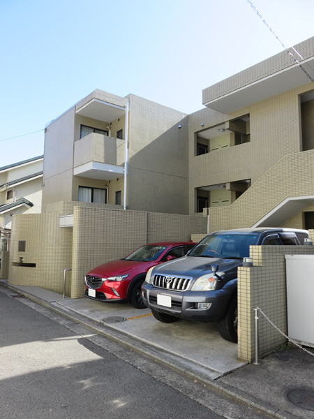 アクトピアガーデン山の外観