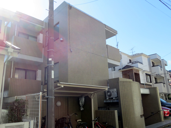 アクトピアガーデン山の外観