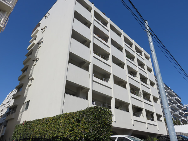 ニュー代々木マンションの外観