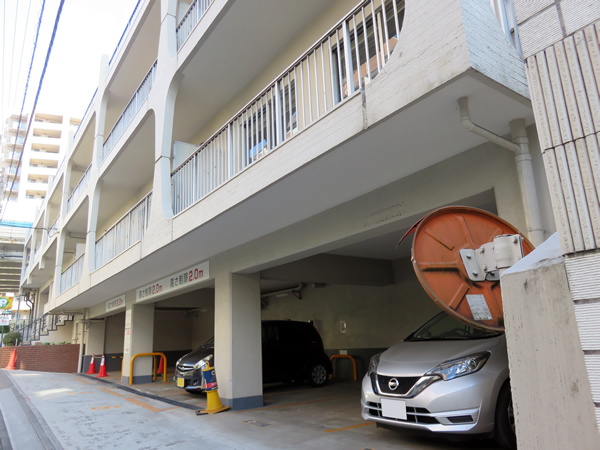 代々木スカイハイツの外観