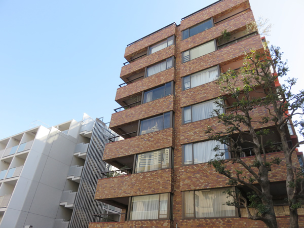 東高参宮橋ペアシティの外観