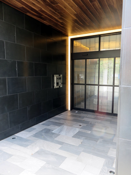 バースシティあざみ野の外観