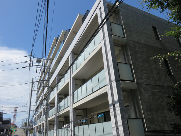 インプレスト青葉荏田の外観