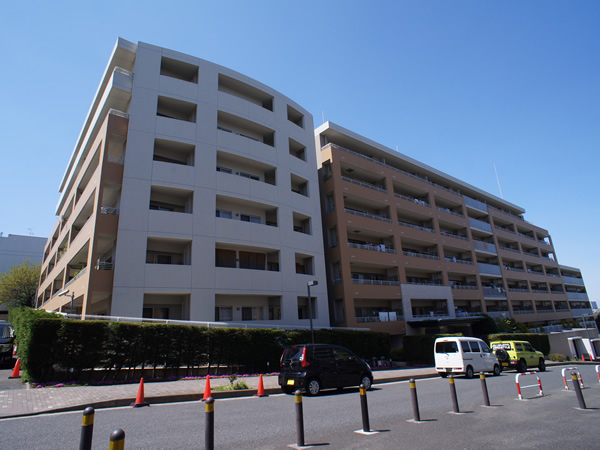 クレストフォルム日吉レインボーズヒルパークサイドの外観