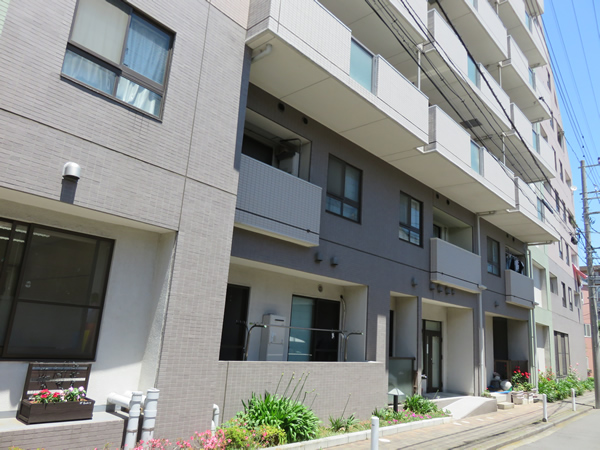 グランドメゾン横浜反町の外観