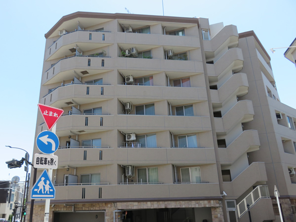 ヴェルビュ横浜反町の外観