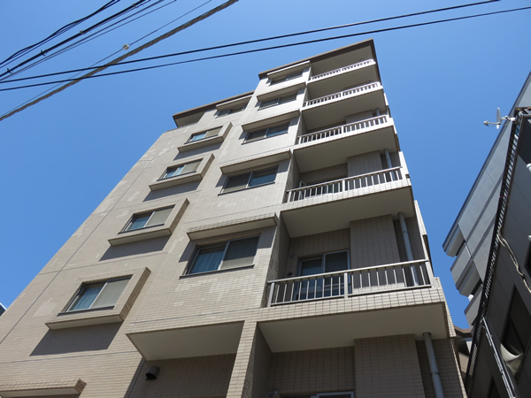 ヴェルビュ横浜反町の外観