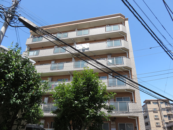 アールヴェール横浜反町の外観