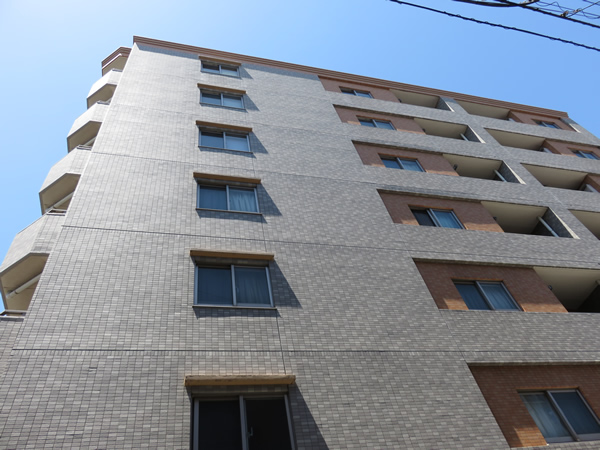 アールヴェール横浜反町の外観