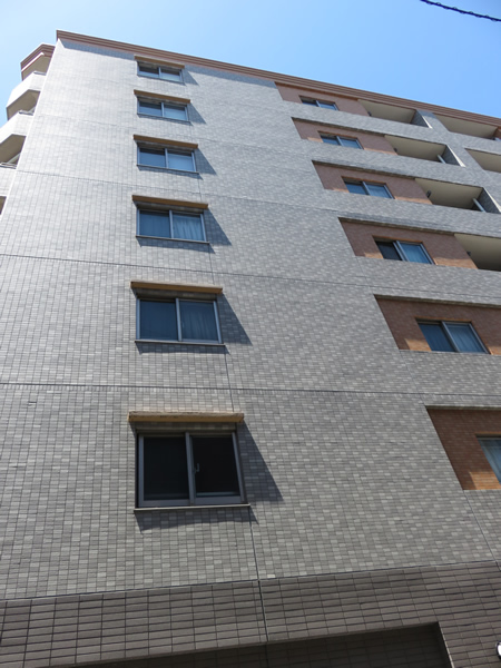 アールヴェール横浜反町の外観