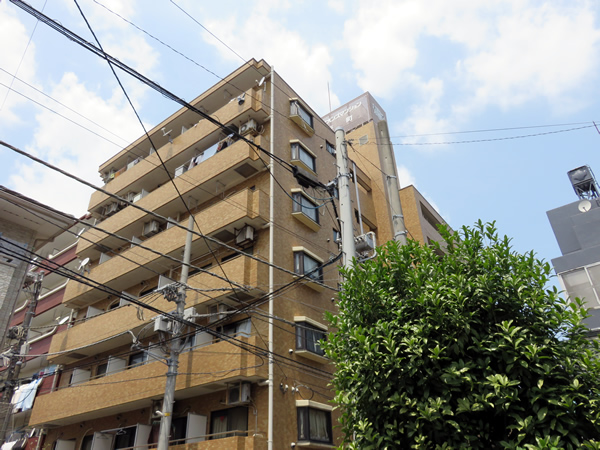 ライオンズマンション反町の外観