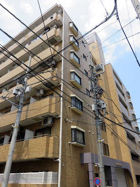 ライオンズマンション反町の外観