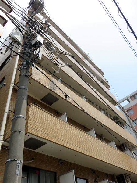 ライオンズマンション反町の外観