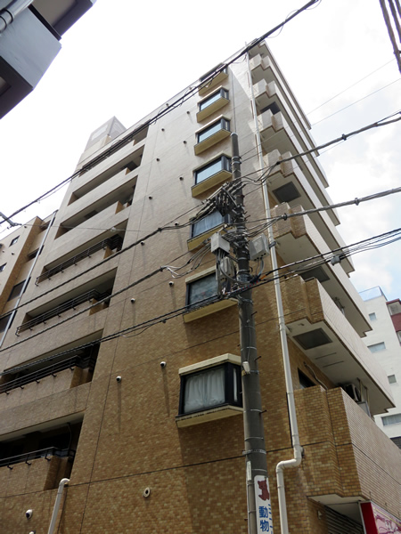 ライオンズマンション反町の外観