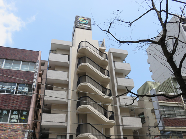 SS反町ビルグランドコート反町の外観