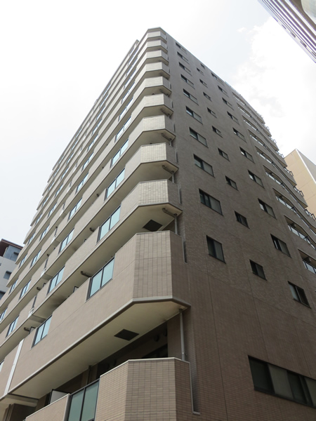 ライオンズマンション反町公園の外観