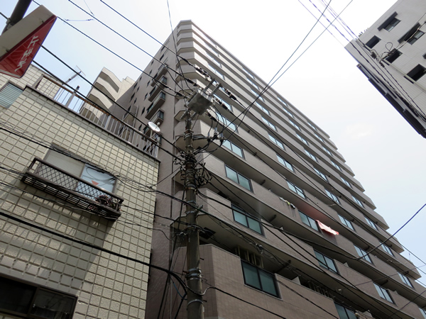 ライオンズマンション反町公園の外観