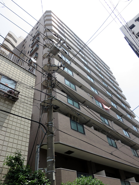 ライオンズマンション反町公園の外観