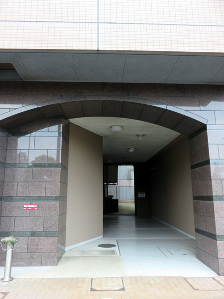 クリオ反町公園1番館の外観