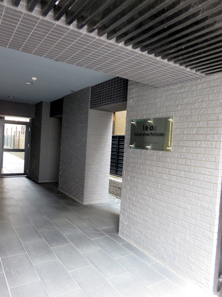 レア横濱ポートサイドの外観