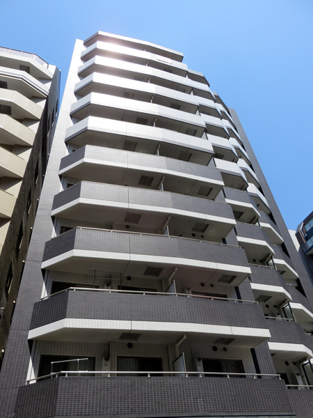 ジーコンフォートウエスト新横浜の外観