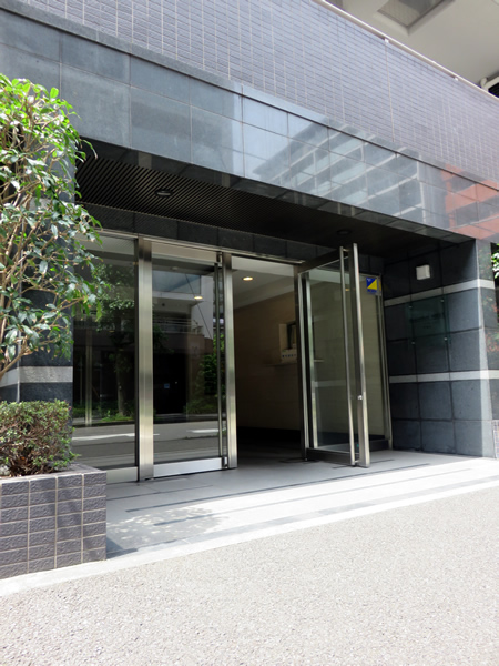 ジーコンフォートウエスト新横浜の外観