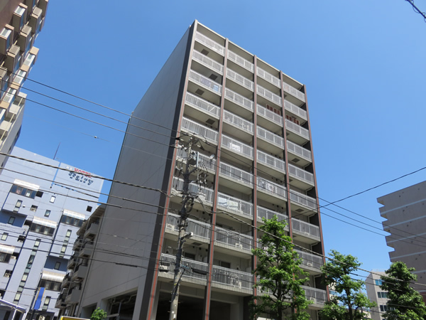 シュプレ新横浜の外観