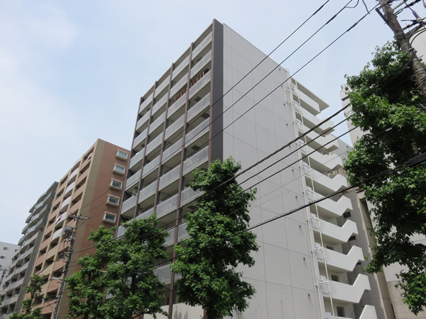 シュプレ新横浜の外観