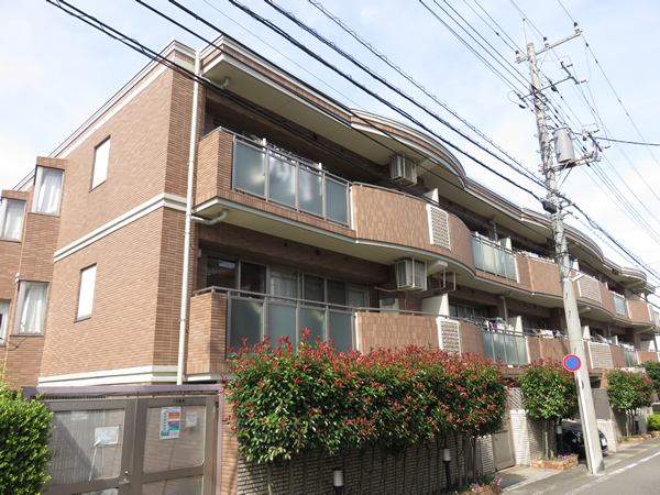 マイキャッスル宮前平ヴェルシェーナの外観